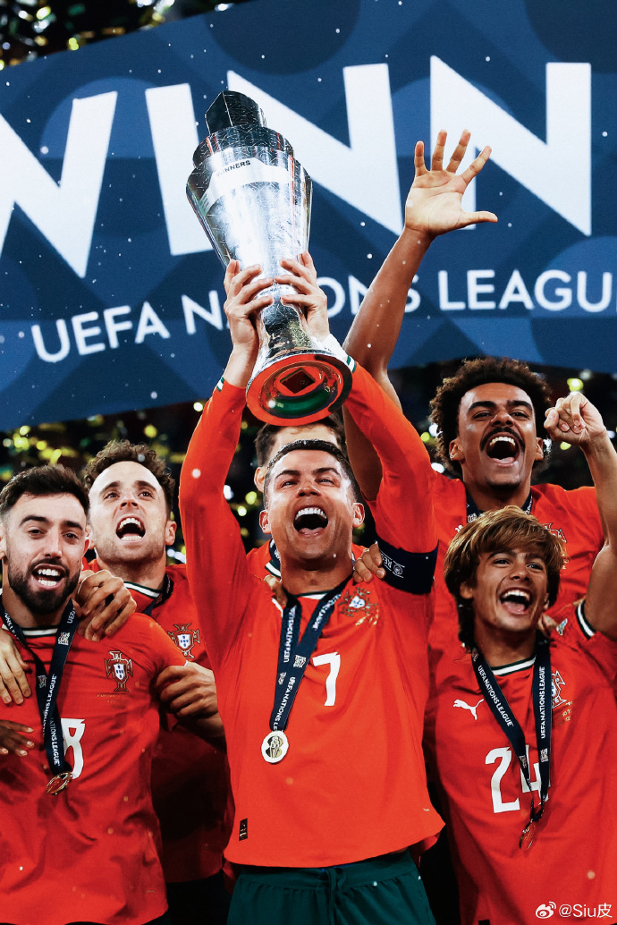 爱游戏体育客户端-优秀的足球运动员需要具备哪些素质